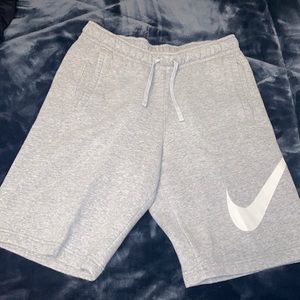 Small gray cotton and polyester Nike shorts- great condition